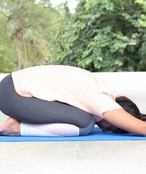 shishuasana child pose featured image