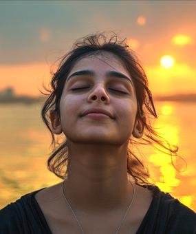 Girl-in-front-of-sunset